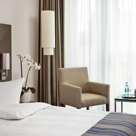 Intercityhotel Bonn Habitación foto